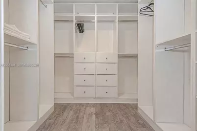 20950 NE 25th Ct, Miami, FL 33180 - Photo 19