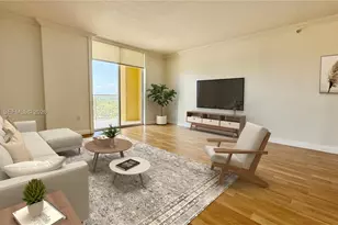 900 SW 8th St, Miami, FL 33130 - Photo 3