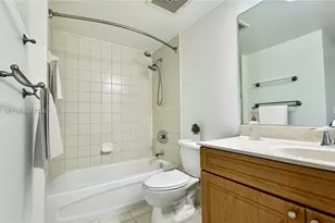 900 SW 8th St, Miami, FL 33130 - Photo 15