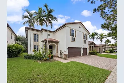 589 SE 35th Ter, Homestead, FL 33033 - Photo 1