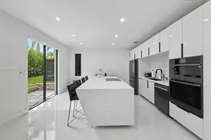589 SE 35th Terrace, Homestead, FL 33033 - Photo 15