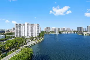 2780 NE 183rd St, Aventura, FL 33160 - Photo 7