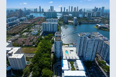 2780 NE 183rd St #1216, Aventura, FL 33160 - Photo 43