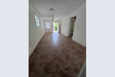 410 Pinecrest Dr #2, Miami Springs, FL 33166 - Photo 1