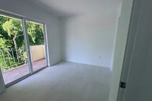 921 SW 7th St, Miami, FL 33130 - Photo 15