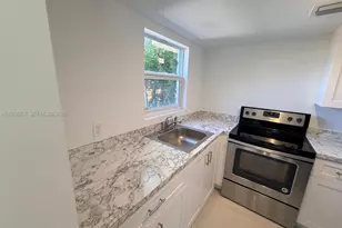 921 SW 7th St, Miami, FL 33130 - Photo 5