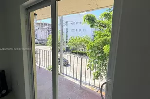 921 SW 7th St, Miami, FL 33130 - Photo 17