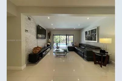 1066 NE 202nd Ln, Miami, FL 33179 - Photo 11