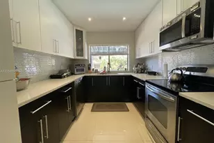 1066 NE 202nd Ln, Miami, FL 33179 - Photo 21