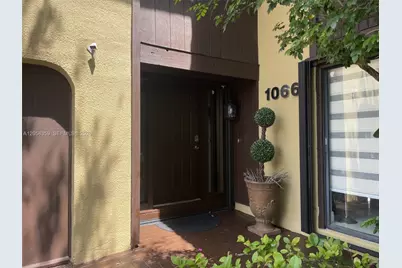 1066 NE 202nd Ln, Miami, FL 33179 - Photo 5