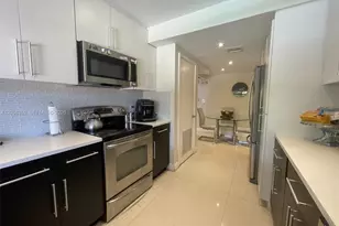 1066 NE 202nd Ln, Miami, FL 33179 - Photo 23
