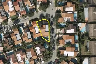 1066 NE 202nd Ln, Miami, FL 33179 - Photo 3