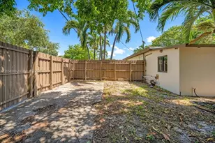 450 NW 140th St, Miami, FL 33168 - Photo 25