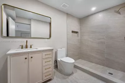 450 NW 140th St, Miami, FL 33168 - Photo 15