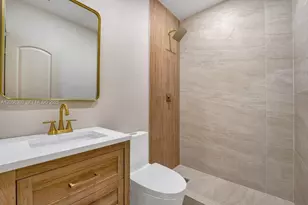 450 NW 140th St, Miami, FL 33168 - Photo 17