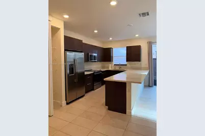 15816 NW 91st Ave, Miami Lakes, FL 33018 - Photo 5