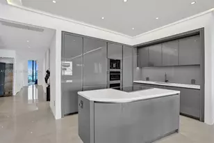 18975 Collins Ave, Sunny Isles Beach, FL 33160 - Photo 17
