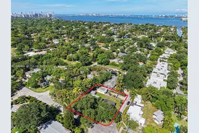 8701 NE 8th Ct, Miami, FL 33138 - Photo 3