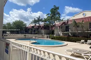 8650 SW 67th Ave, Pinecrest, FL 33156 - Photo 3