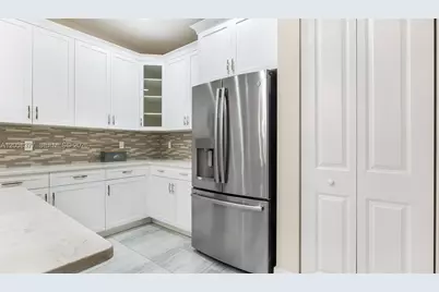 7295 Stella Ln, Lake Worth, FL 33463 - Photo 9