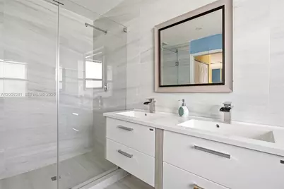 2412 SW 164th Ave, Miramar, FL 33027 - Photo 21