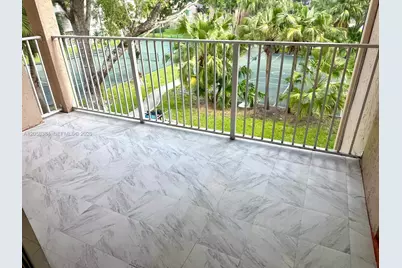 15771 SW 106th Ter #302, Miami, FL 33196 - Photo 1