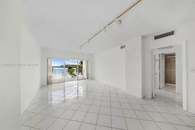 300 Bayview Dr #202, Sunny Isles Beach, FL 33160 - Photo 3