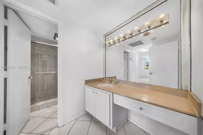 300 Bayview Dr #202, Sunny Isles Beach, FL 33160 - Photo 27