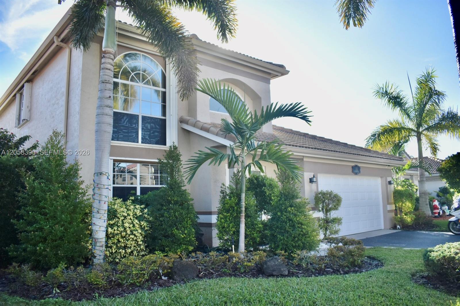 1352 NW 129th Way main architectural view