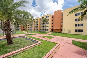 6980 NW 186th St, Hialeah, FL 33015 - Photo 15