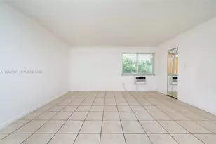 6980 NW 186th St, Hialeah, FL 33015 - Photo 5