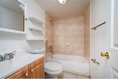 6980 NW 186th St #3-128A, Hialeah, FL 33015 - Photo 7