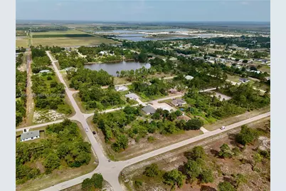 1041 Columbus Blvd, Lehigh Acres, FL 33974 - Photo 3