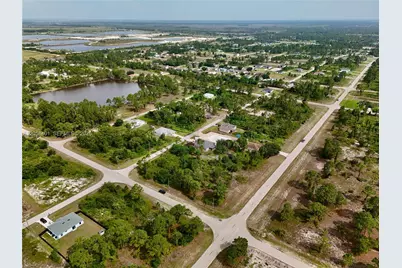 1041 Columbus Blvd, Lehigh Acres, FL 33974 - Photo 21