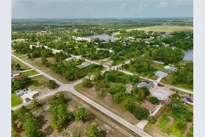 1041 Columbus Blvd, Lehigh Acres, FL 33974 - Photo 5