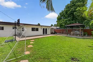 1271 W 78th St, Hialeah, FL 33014 - Photo 7