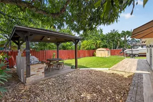 1271 W 78th St, Hialeah, FL 33014 - Photo 5