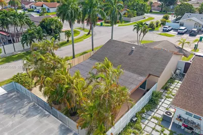 1616 SW 137th Pl, Miami, FL 33175 - Photo 11