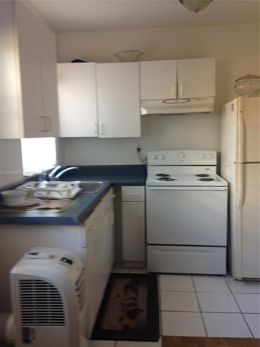 2734 SW 24th Ter #2 - 2734 SW 24th Ter #2, Miami, FL 33145 Luxury Property | Jose Angel Pina