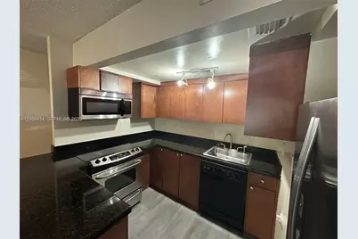 950 NW 11th St #1C, Miami, FL 33136 - Photo 3