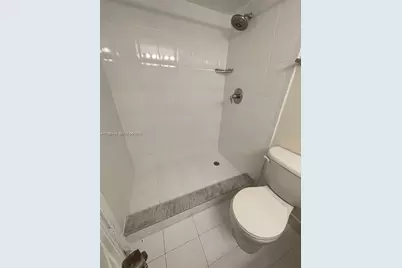 950 NW 11th St #1C, Miami, FL 33136 - Photo 9