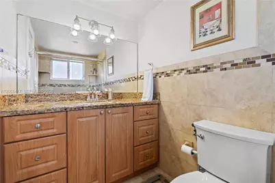 6215 W 20th Ave #402, Hialeah, FL 33012 - Photo 13