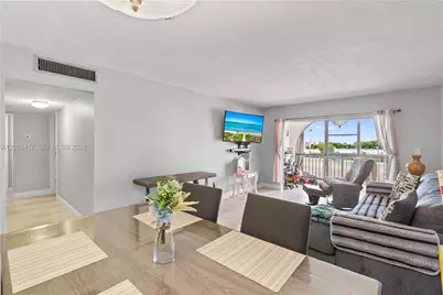 6215 W 20th Ave #402, Hialeah, FL 33012 - Photo 3