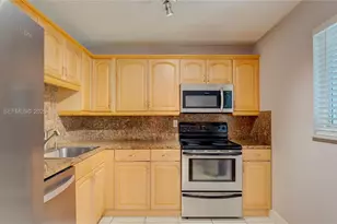 7910 Camino Real, Miami, FL 33143 - Photo 11