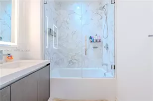 851 NE 1st Ave, Miami, FL 33132 - Photo 11