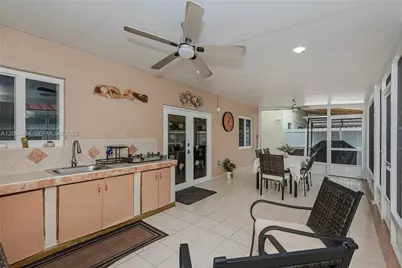 11559 SW 7th St, Sweetwater, FL 33174 - Photo 25
