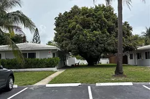 1061 NE 34th, Oakland Park, FL 33334 - Photo 17