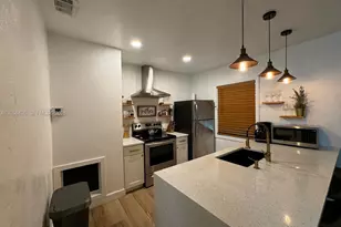 207 SW 11th St, Fort Lauderdale, FL 33315 - Photo 3