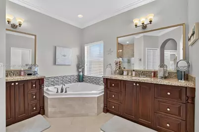 10947 NW 61st Ct, Parkland, FL 33076 - Photo 25