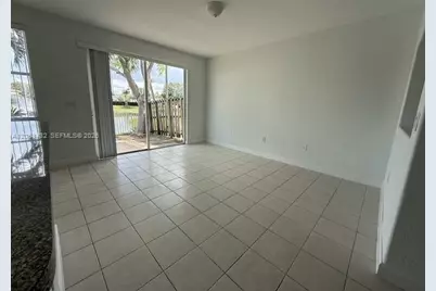 11419 NW 76th Ter, Doral, FL 33178 - Photo 5